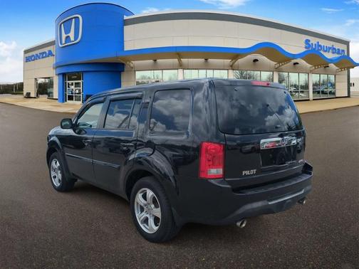 Blue 2015 Honda Pilot EX