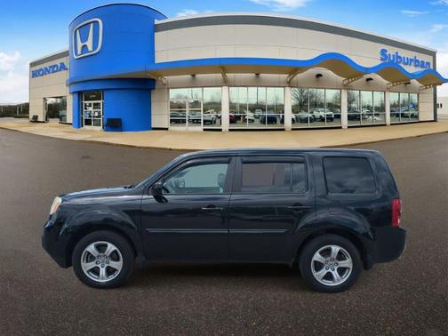 Blue 2015 Honda Pilot EX