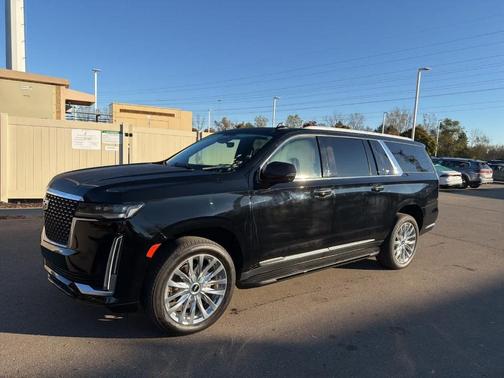 2023 Cadillac Escalade ESV Premium Luxury