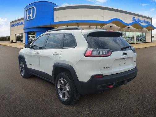 Pearl White 2019 Jeep Cherokee Trailhawk Elite