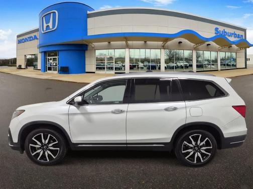 Platinum White Pearl 2021 Honda Pilot Touring 8-Passenger