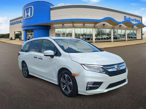 White Diamond Pearl 2018 Honda Odyssey Touring