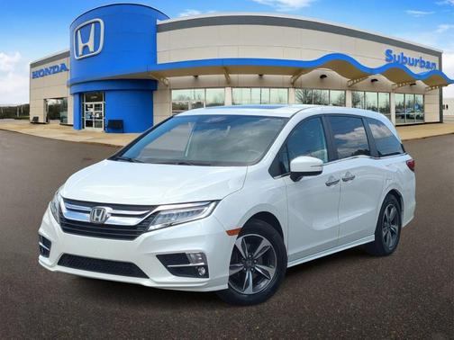 White Diamond Pearl 2018 Honda Odyssey Touring