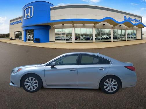 Ice Silver Metallic 2017 Subaru Legacy 2.5i Premium