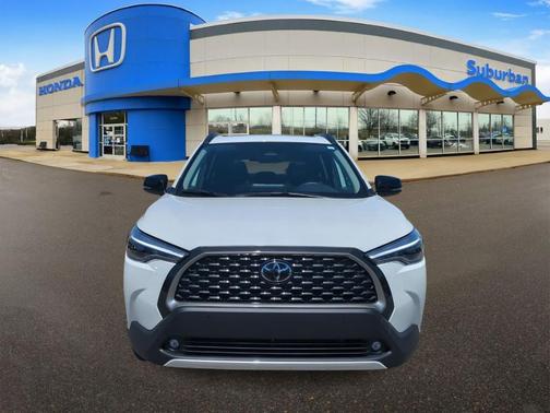 Wind Chill Pearl 2025 Toyota Corolla Cross XLE