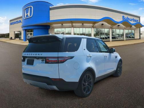 Fuji White 2018 Land Rover Discovery HSE