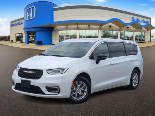 Bright White Clearcoat 2025 Chrysler Pacifica Select