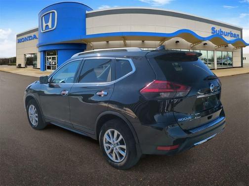 2018 Nissan Rogue SV