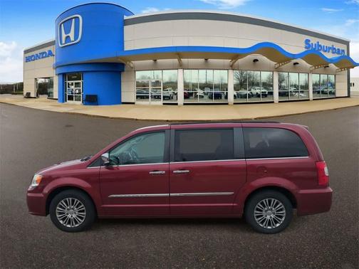 2014 Chrysler Town & Country Touring-L