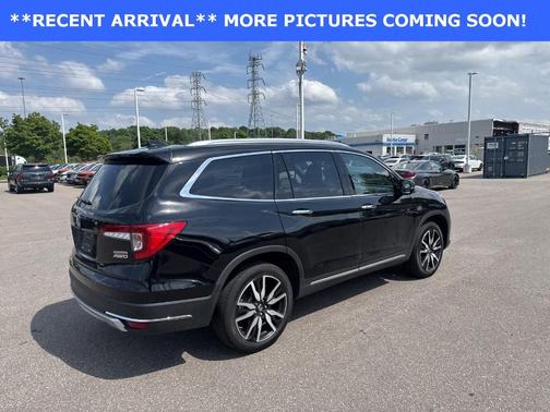 2022 Honda Pilot Touring 7-Passenger