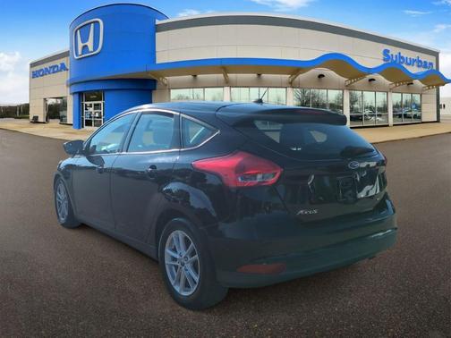 Shadow Black 2018 Ford Focus SE