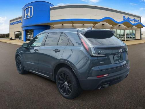 Shadow Metallic 2019 Cadillac XT4 Sport