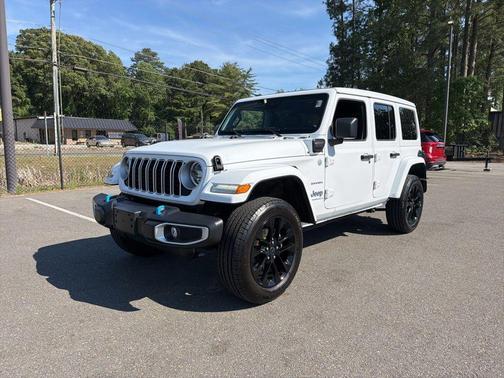 Bright White Clearcoat 2024 Jeep Wrangler 4xe Sahara