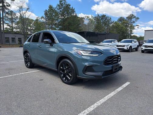 Pearl 2024 Honda HR-V Sport