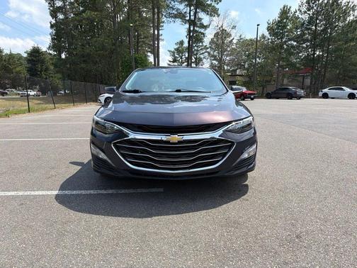 Night 2025 Chevrolet Malibu LT