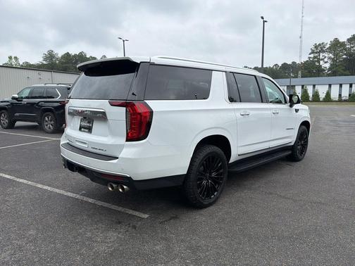 White 2023 GMC Yukon XL Denali