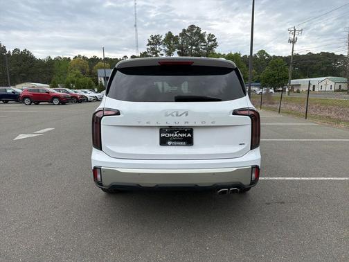 Glacial White Pearl 2023 Kia Telluride SX