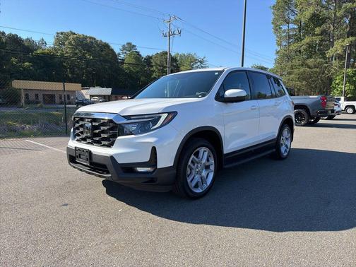 White 2025 Honda Passport EX-L
