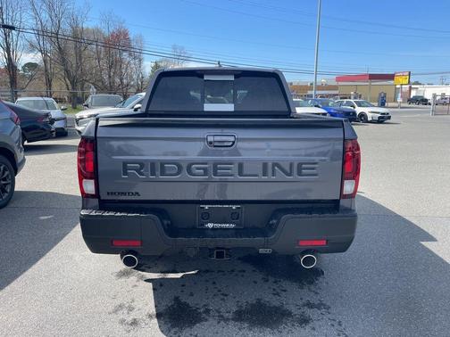 Modern Steel Metallic 2026 Honda Ridgeline RTL