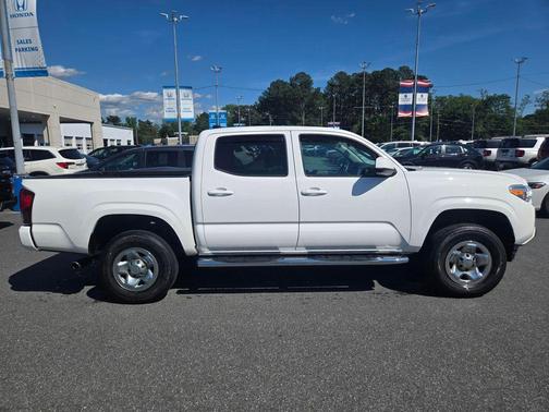 White 2022 Toyota Tacoma SR