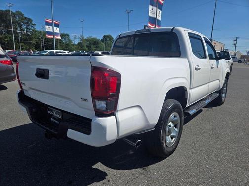 White 2022 Toyota Tacoma SR