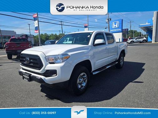 White 2022 Toyota Tacoma SR