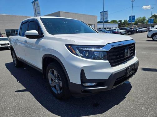 White 2023 Honda Ridgeline RTL-E