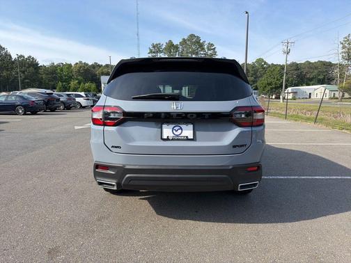 Gray Pearl 2025 Honda Pilot Sport