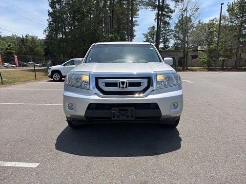 Silver 2009 Honda Pilot Touring