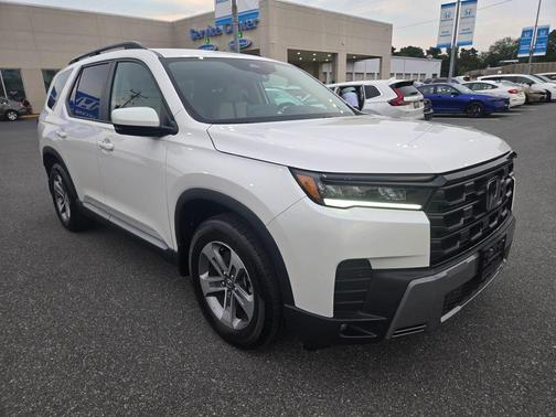 White Diamond Pearl 2026 Honda Pilot EX-L