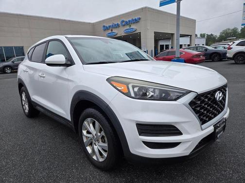 White Pearl 2019 Hyundai TUCSON SE