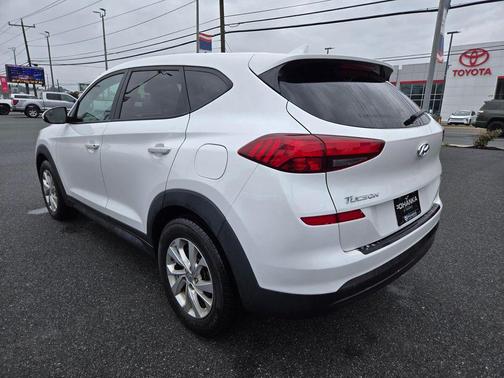 White Pearl 2019 Hyundai TUCSON SE