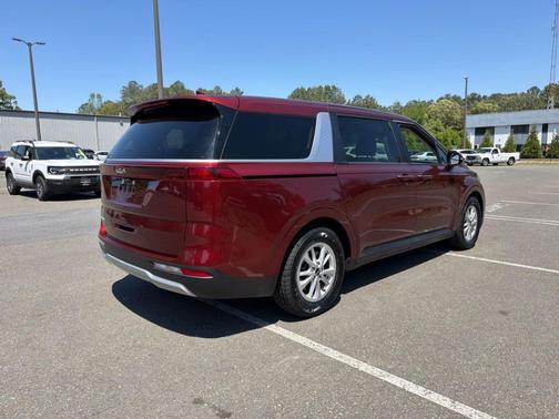 Flare Red 2024 Kia Carnival LX