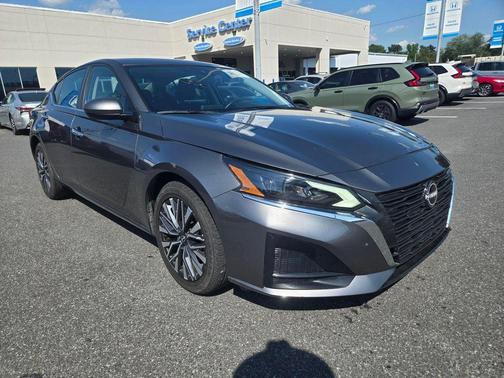 Gun Metallic 2023 Nissan Altima 2.5 SV