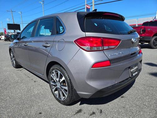 Metal 2020 Hyundai Elantra GT Base