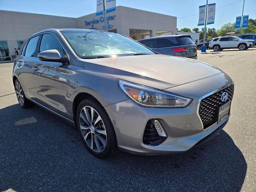 Metal 2020 Hyundai Elantra GT Base