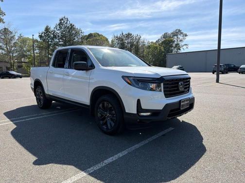 White 2023 Honda Ridgeline Sport