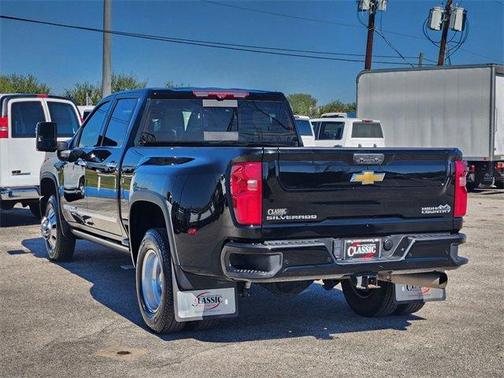 2024 Chevrolet Silverado 3500 High Country