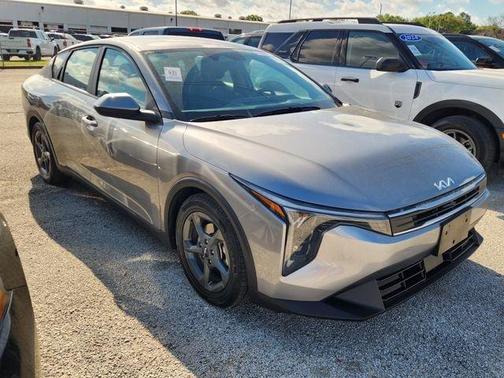 Steel Gray 2025 Kia K4