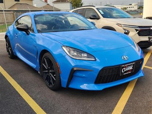 2024 Toyota GR86 Premium