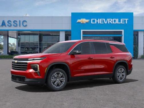 2025 Chevrolet Traverse LT