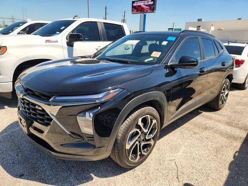 Mosaic Black Metallic 2025 Chevrolet Trax 2RS