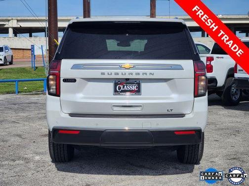 2023 Chevrolet Suburban LT