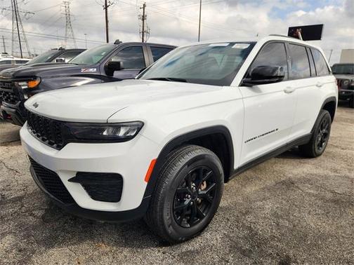 2024 Jeep Grand Cherokee Laredo