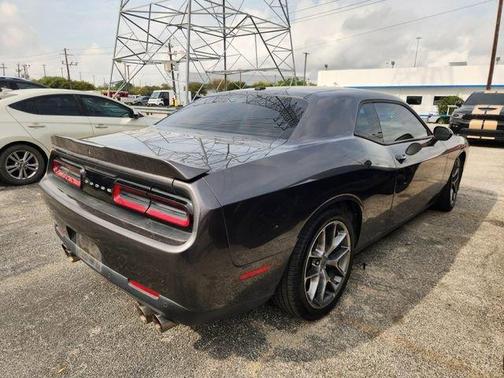 2022 Dodge Challenger GT