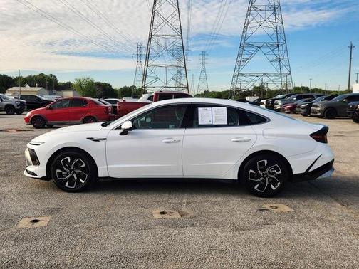 2025 Hyundai SONATA SEL