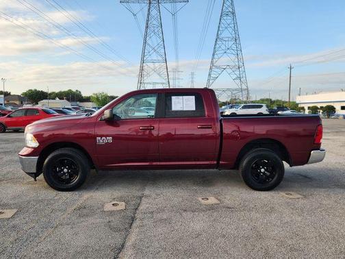 Delmonico Red Pearlcoat 2021 RAM 1500 Classic SLT