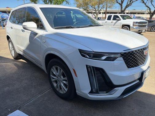 2023 Cadillac XT6 Luxury FWD