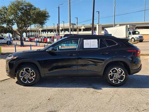 2024 Chevrolet Trax LT