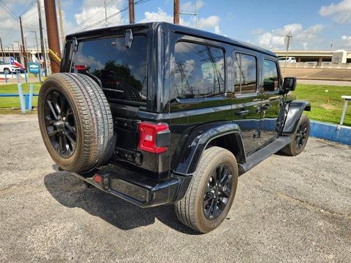 2021 Jeep Wrangler Unlimited Sahara Altitude